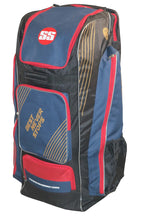 SS Players Duffle Cricket Kitbag (6 Bat Sleeve)