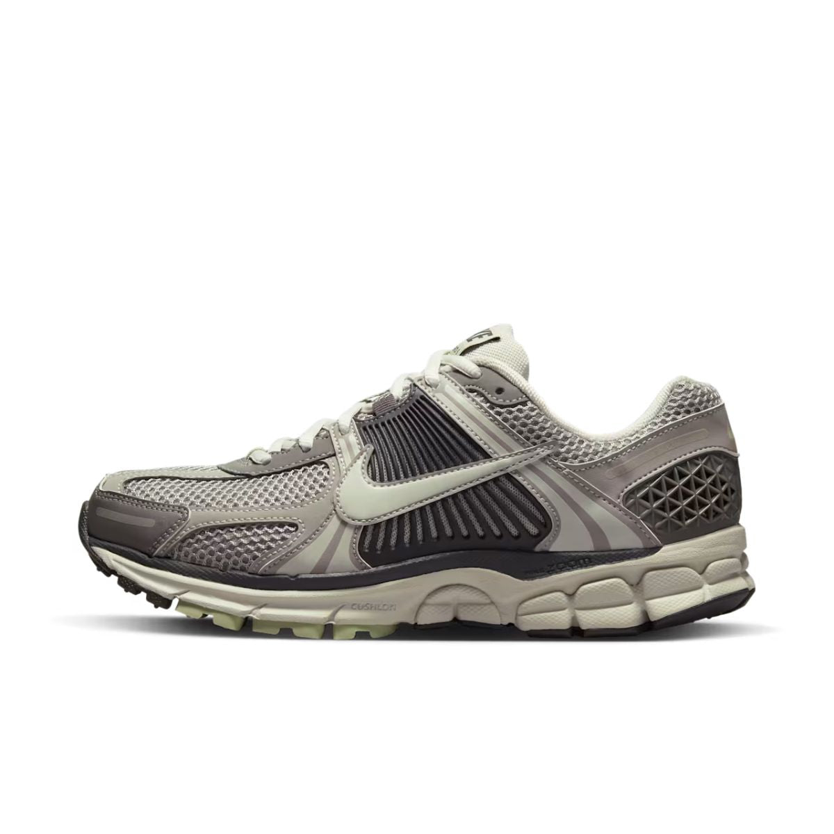 Nike Zoom Vemoro 5 Running Shoes
