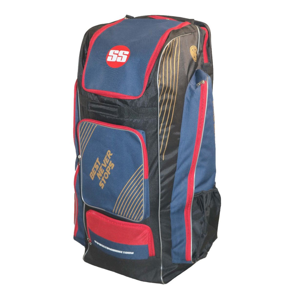 SS Players Duffle Cricket Kitbag (6 Bat Sleeve)