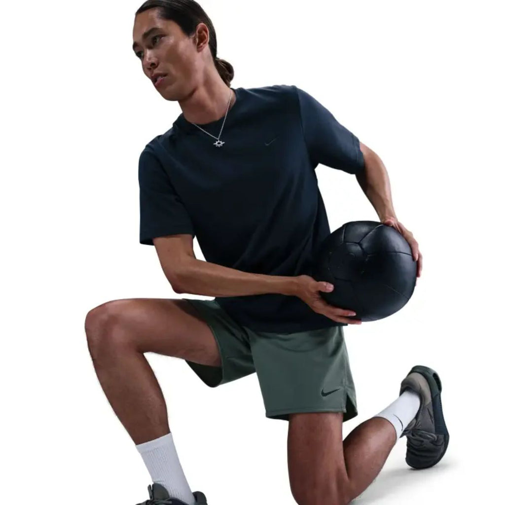 Nike Men Training Dri-Fit Totality 7" Unlined Shorts