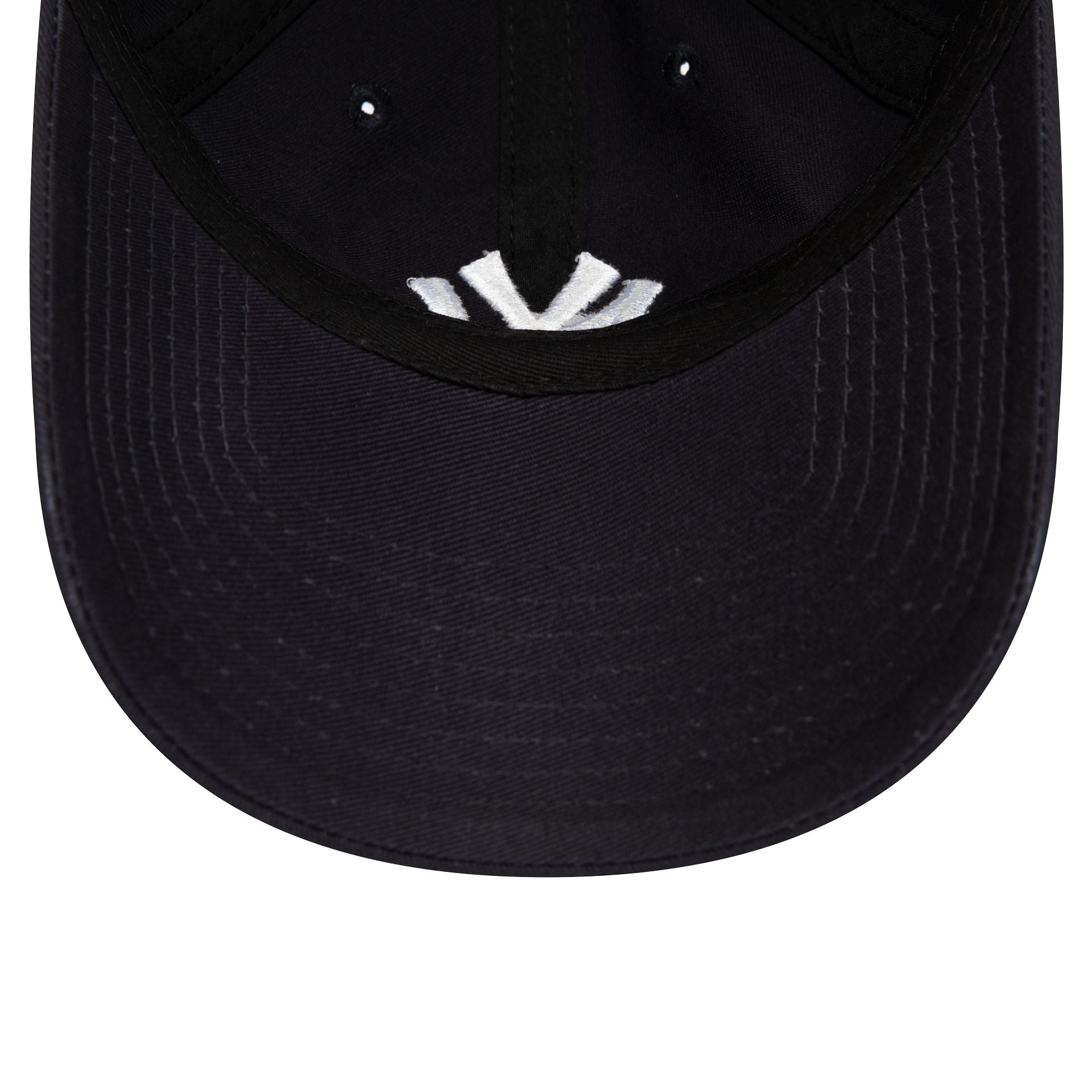 New Era NY Yankees League Essential Adjustable Cap