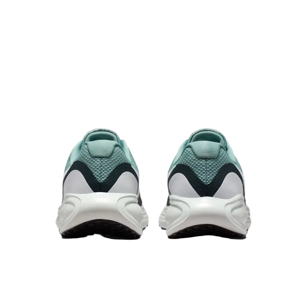 Nike Revolution 8 Running Shoes