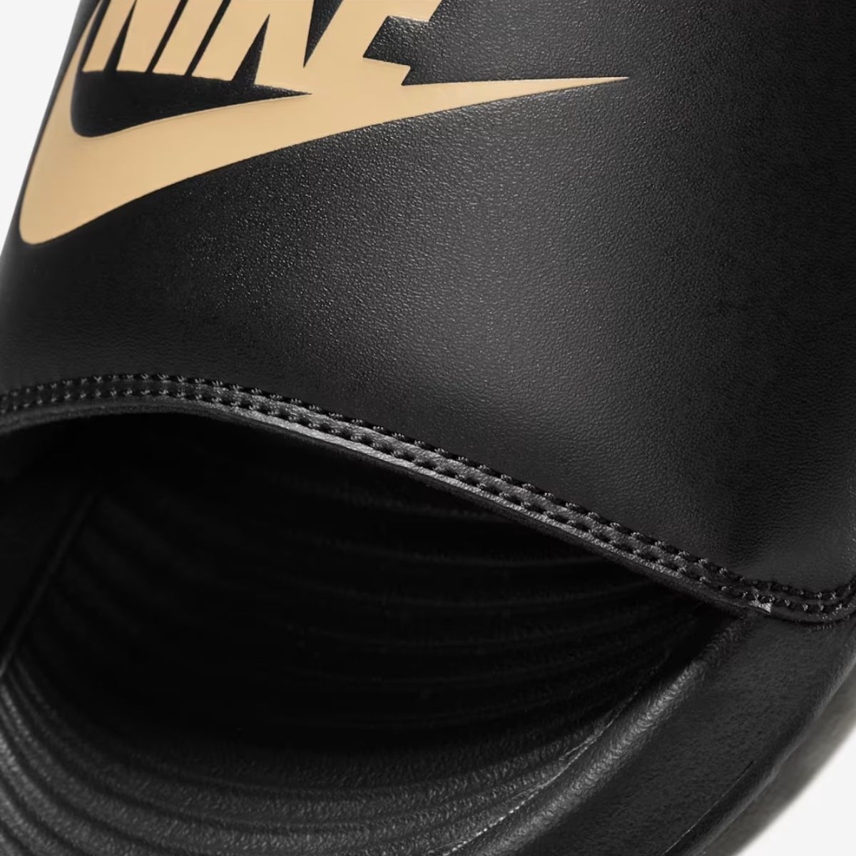 Nike Victori One Slides