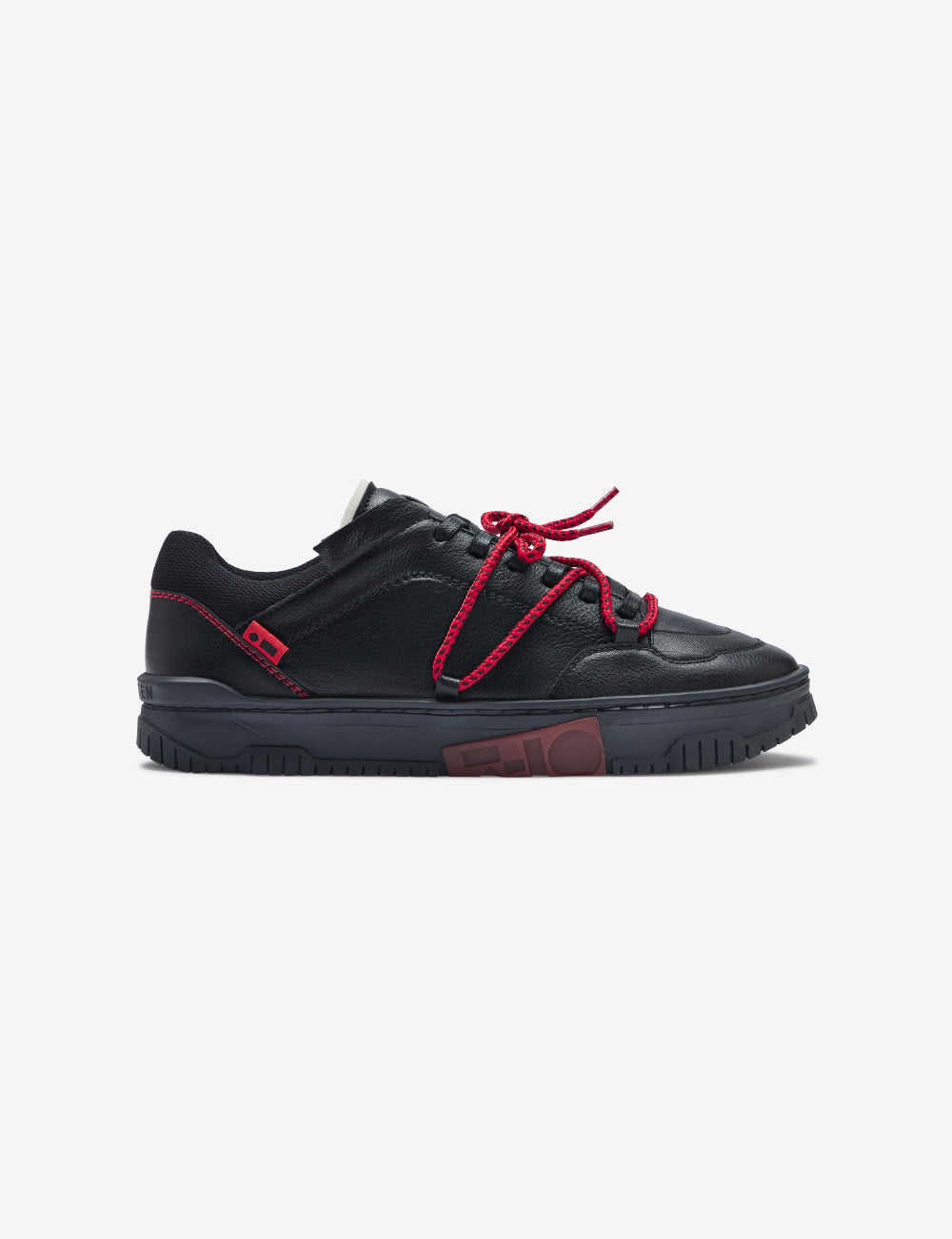 702 black & red low-top sneaker - The Grand Sale