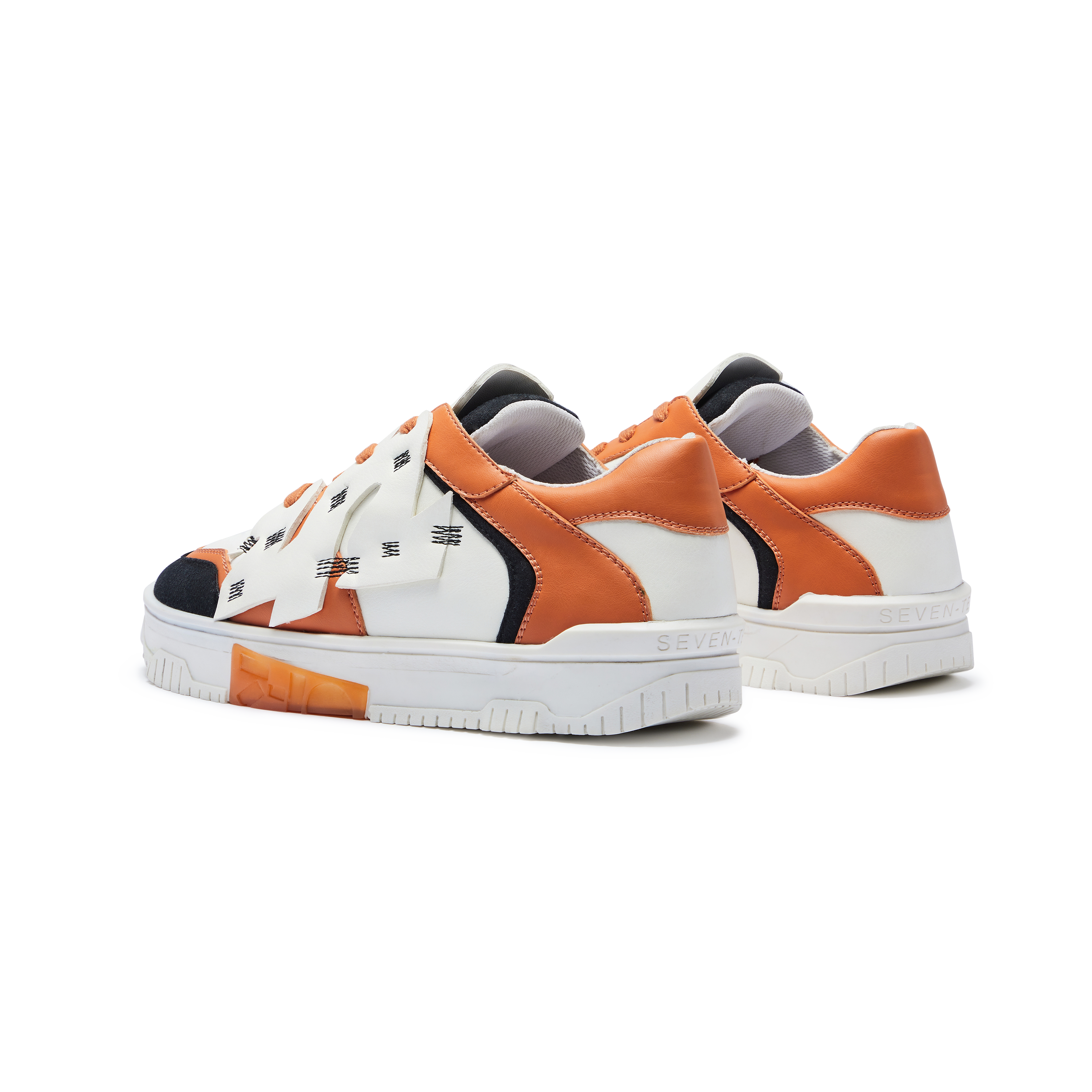 735 Cheeto Chunky Orange Low-Top Sneakers - The Grand Sale