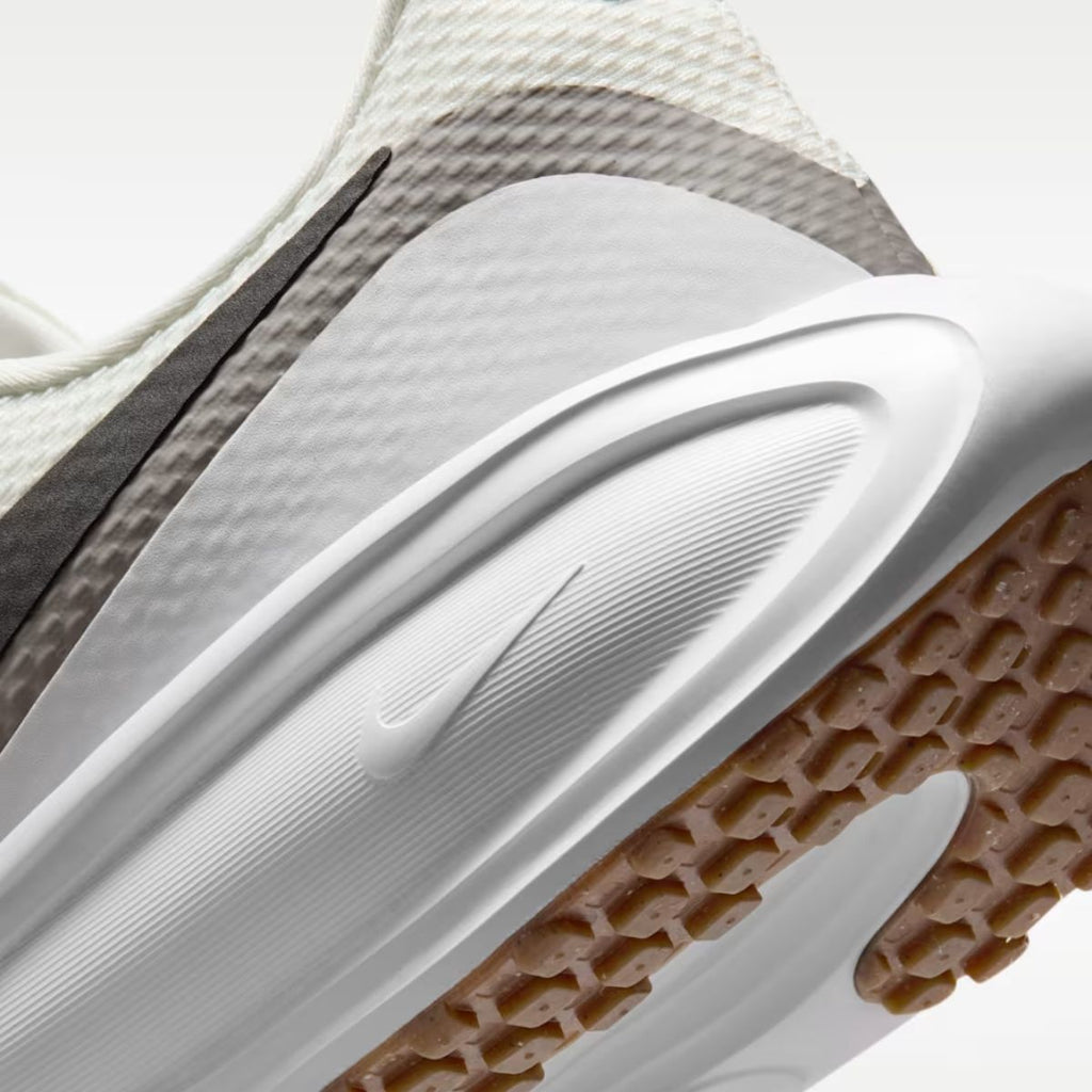 Nike Resolution 8 Running Shoes