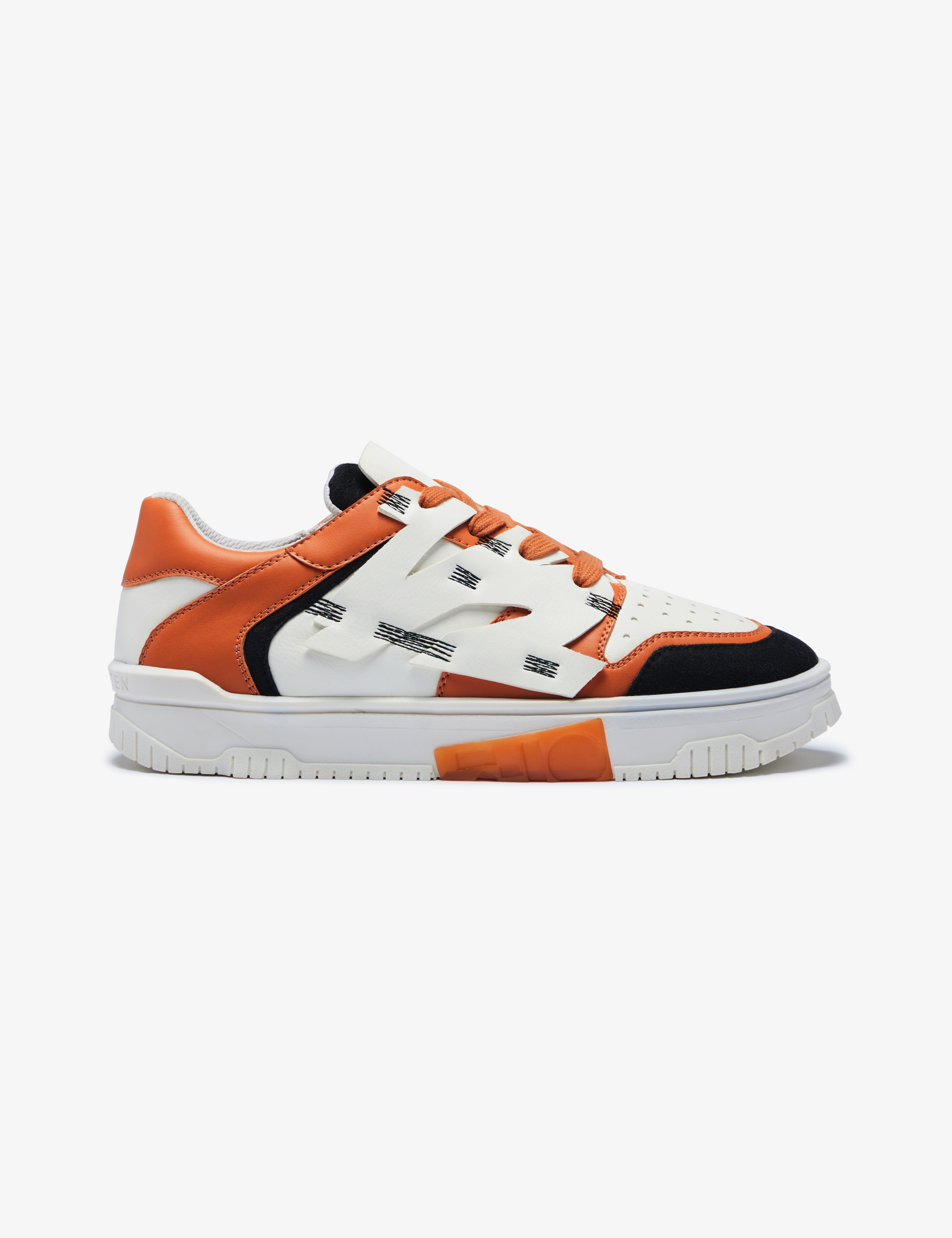 735 Cheeto Chunky Orange Low-Top Sneakers - The Grand Sale