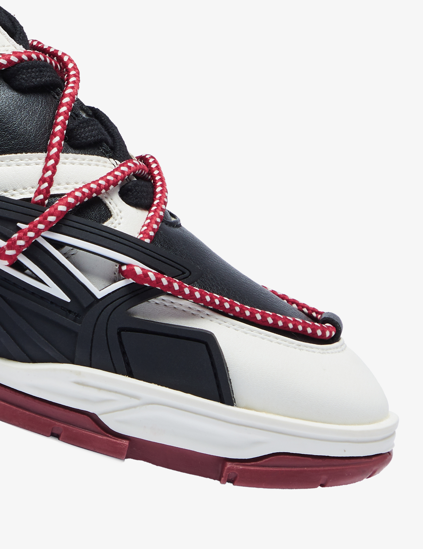 738 Deep Red Magma Low-Top Sneakers