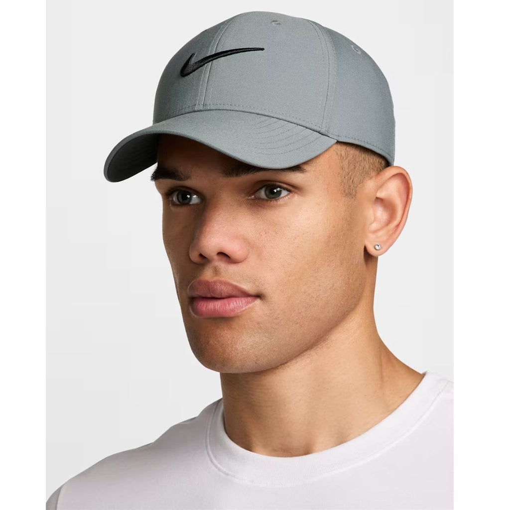 Nike Dri-Fit Club Structured Swoosh Cap